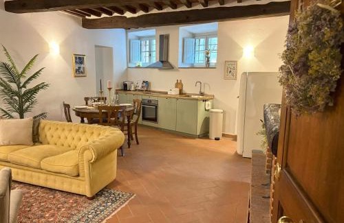 Cortona Apartment | 'Under the Tuscan Sun' - beautiful apartment with swimming pool near Cortona