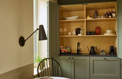 Fishtown House | Understated Charm and Modern Cool in Fishtown's Storied 18th-Century Property