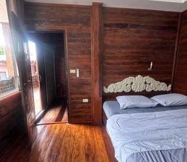 Phimai House | Une Jai Place เรือนอุ่นใจ