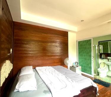 Phimai House | Une Jai Place เรือนอุ่นใจ