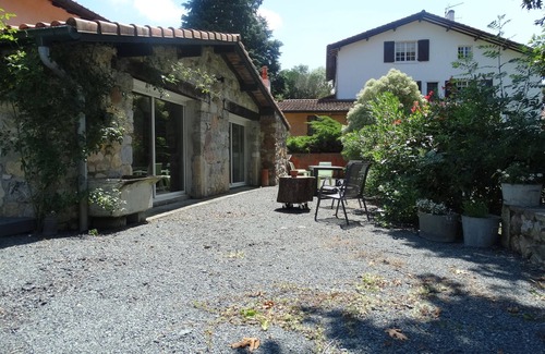 Cambo-les-Bains House | Une Maison Entre mer et Montagnes