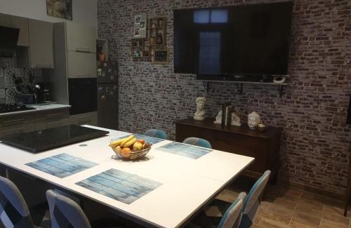 La Celle-sous-Gouzon Apartment | Une petite campagne en ville