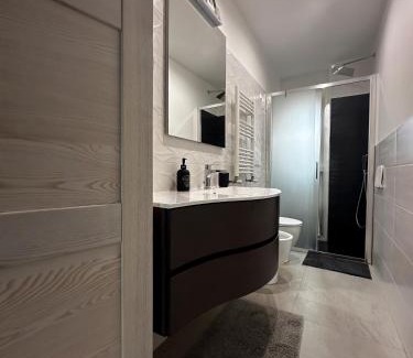 Repubblica Apartment | Unexpected Rome - spacious modern central apartment