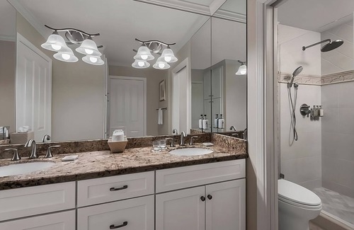 Napa Hotel | Unforgettable Napa Vacation! Short Drive from Andretti Winery, FREE Parking!