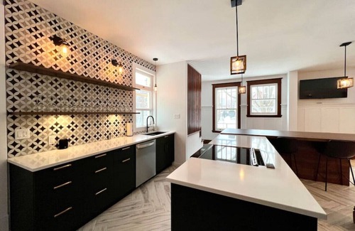 Montcalm Apartment | Unforgettable Stay in Quebec City