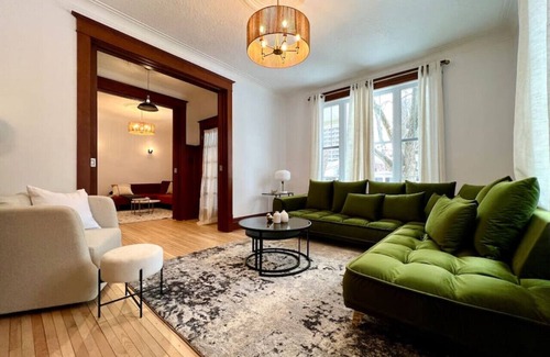 Montcalm Apartment | Unforgettable Stay in Quebec City