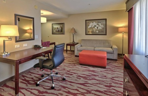 Albuquerque Apartment | Unforgettable Stays in Albuquerque! Pets Allowed, Free Breakfast, Full Kitchen!