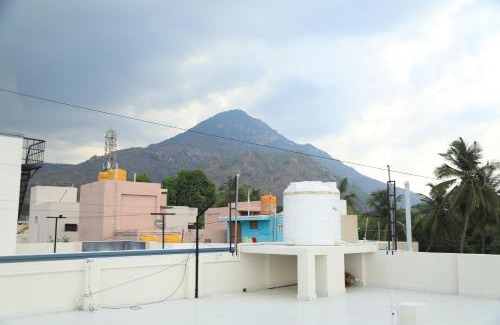 Tiruvannamalai House | UNGA VEEDU PAY AND STAY