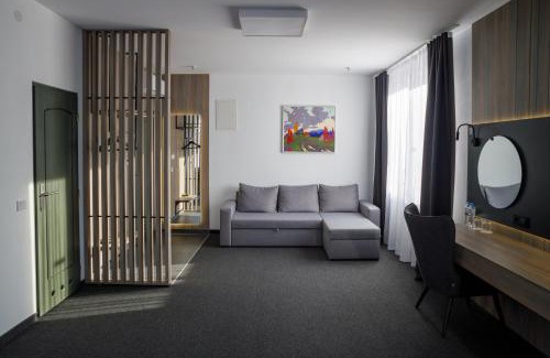 Uzhhorod Hotel | UNGVARSKIY Thermal Hotel