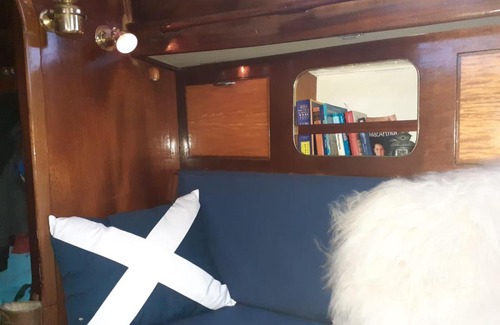 Vlissingen Boat Rental | Uniek verblijf aan zee