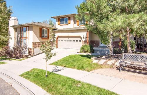Midvale House | Union Duplex Cove and Woods in Salt Lake with Hot Tub
