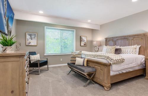 Midvale House | Union Gateway in Prime Salt Lake Location with Hot Tub