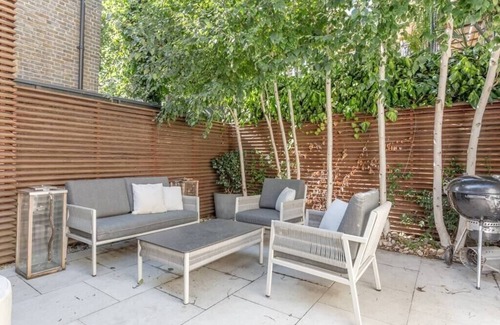 Campden House | Unique 3BD Home With A Style All Its Own