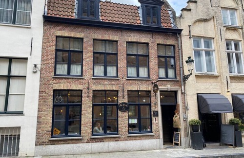 Historical Center Bruges Apartment | Unique 5 star hidden gem in the centre Bruges