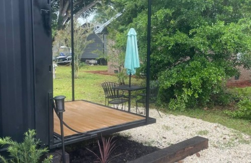 Lillian House | Unique Cooper's Luxury Bayview Container Home