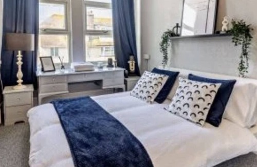 Cliftonville House | Unique Family Friendly property less than 2 minutes from the sandy Walpole beach