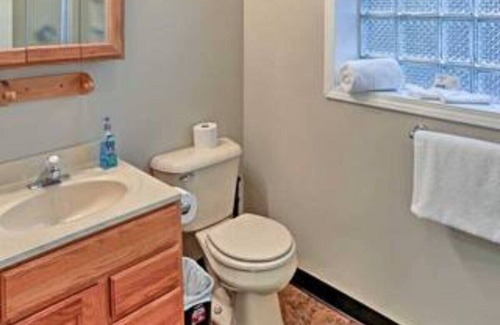 Downtown Cleveland Apartment | Unique Getaway in Industrial Cleveland!