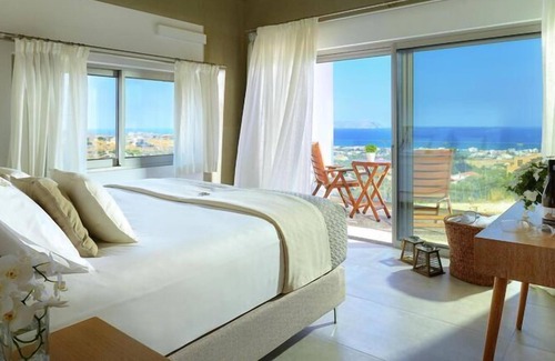 Kokkini Chani Villa | Unique holiday home with pool in Kokkini Hani