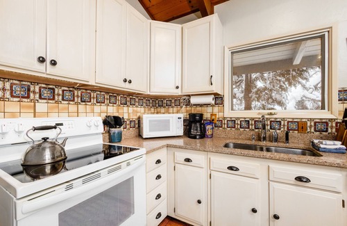 Alyeska Ski Chalet | Unique home with hot tub, 2 kitchens, fireplace & game room - near lifts