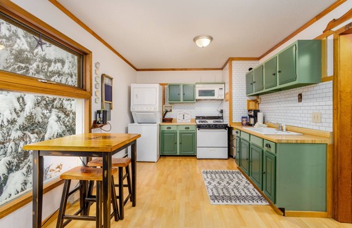 Alyeska Ski Chalet | Unique home with hot tub, 2 kitchens, fireplace & game room - near lifts