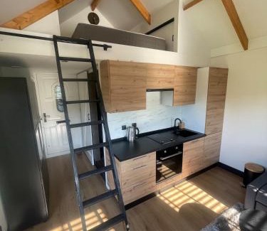 Municipality of Zaanstad Ski Chalet | Unique Lodge 22 min from Amsterdam CS