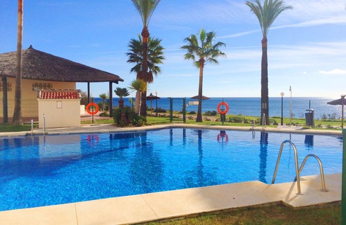 Costa del Sol Occidental Apartment | unique penthouse-direct m beach/SAT-TV/W-Lan-Internet