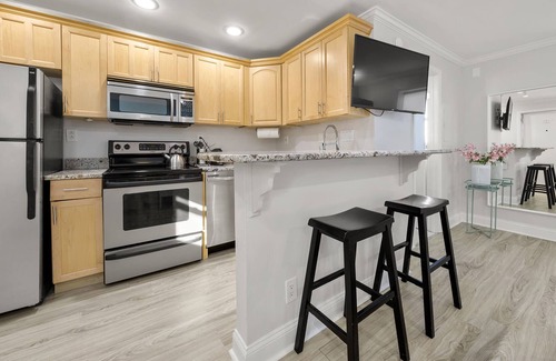 Garden Hills Apartment | Unique Studio w/ Parking+Top Location - 14