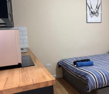 Tooting Apartment | Unique stylish studio apartment