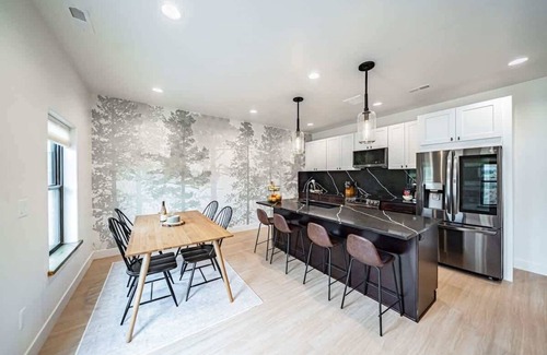 Driggs Condo | Unique Townhome with AC, Garage, Patio!