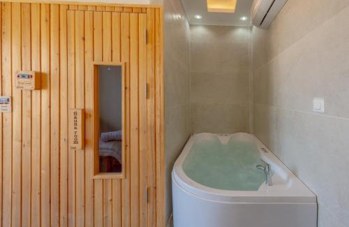 Sahl Hasheeh Villa | unique villa with heated pool and Spa
