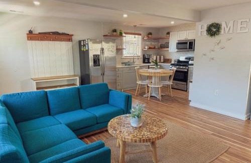 Wildwood House | Unique Wildwood 3 BR 1,5 BA Entire House in the Heart of Wildwood!