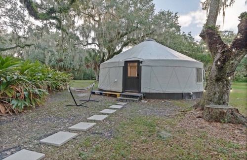Kissimmee Apartment | Unique YURT w/Hammock + Games + 21 mi to Disney!