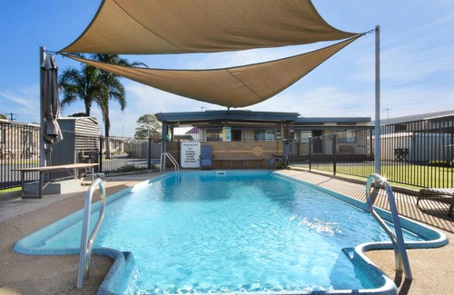 Lakes Entrance House | Unit 2 @ Ocean Bridge