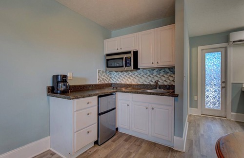 Surf City Hotel | Unit 215SD at Tiffany's Motel
