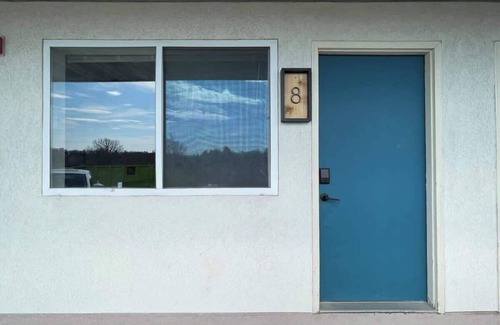 Wisconsin Dells Apartment | Unit 8 - Stand Rock Studios