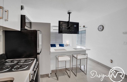 Deerfield Beach House | UnitA Sea&I Private Studio near Deerfield Beach