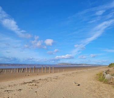 Burnham-on-Sea Other | UNITY BEACH BREAN holiday resort unity Brean 6 birth 2 pets stay free No workers sorry passes not included