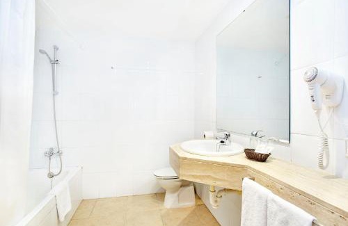 Sant Llorenc des Cardassar Hotel | Universal Hotel Bikini