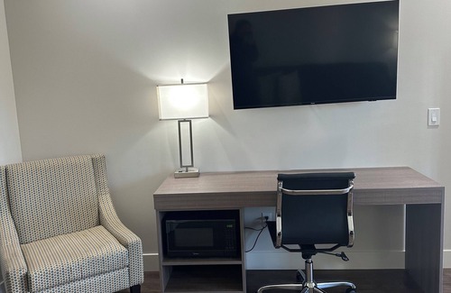 Davis Hotel | University Park Inn & Suites, an Ascend Collection Hotel