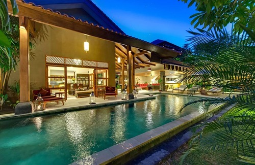 Laksmana Villa | Unlock Lower Rate 7BR villa by the beach, Seminyak