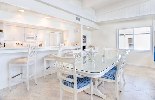 Sanibel Condo | Unparalleled Direct Gulf Views from this Elegant, Spacious, Penthouse Condo