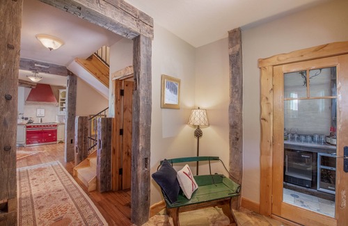 Crested Butte House | Unparalleled Views in Downtown CB, 3,900 SQFT! Spring Skiing Still Available!
