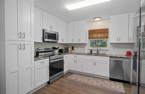 Crystal River House | Unplug & Play – Game Room + Huge Yard + Spa