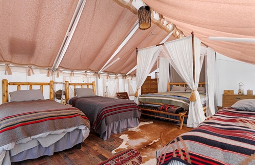 Valle Cabin | Unplug & Recharge: Off-Grid Glamping