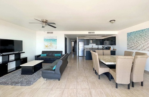 Las Conchas Condo | Unwind in a Modern Condo with Stunning View #303