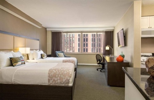 Rittenhouse Row Hotel | Unwind in Stylish Suite with Kitchen | Rooftop & City Views | Pets Stay Free