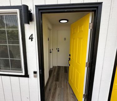Friendly Apartment | UO, Autzen Stadium, Matthew Knight Arena, Amazon Park #4