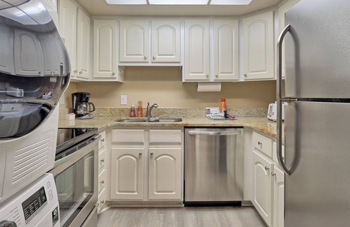 South Beach Condo | UPDATED 1BR VILLA IN SEA PINES, STEPS FROM BEACH & SOUTH BEACH MARINA