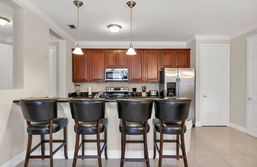 Florida Central Atlantic Coast Condo | Updated 2.5BR Condo near Convention Center & Epic