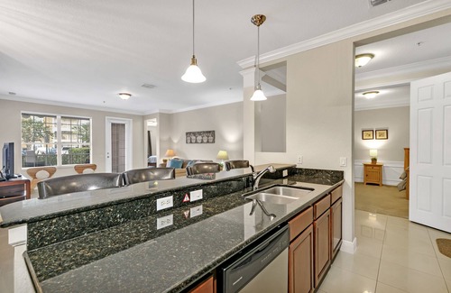 Florida Central Atlantic Coast Condo | Updated 2.5BR Condo near Convention Center & Epic